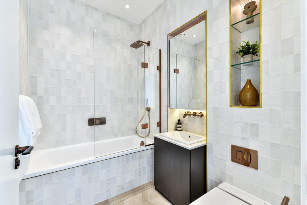 A closer look at Penthouse Apartment In Downtown Area With Brick